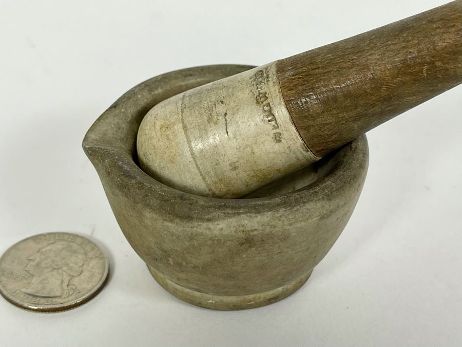 Antique Wedgwood English Mortar & Pestle Set Signed [Photo 4]