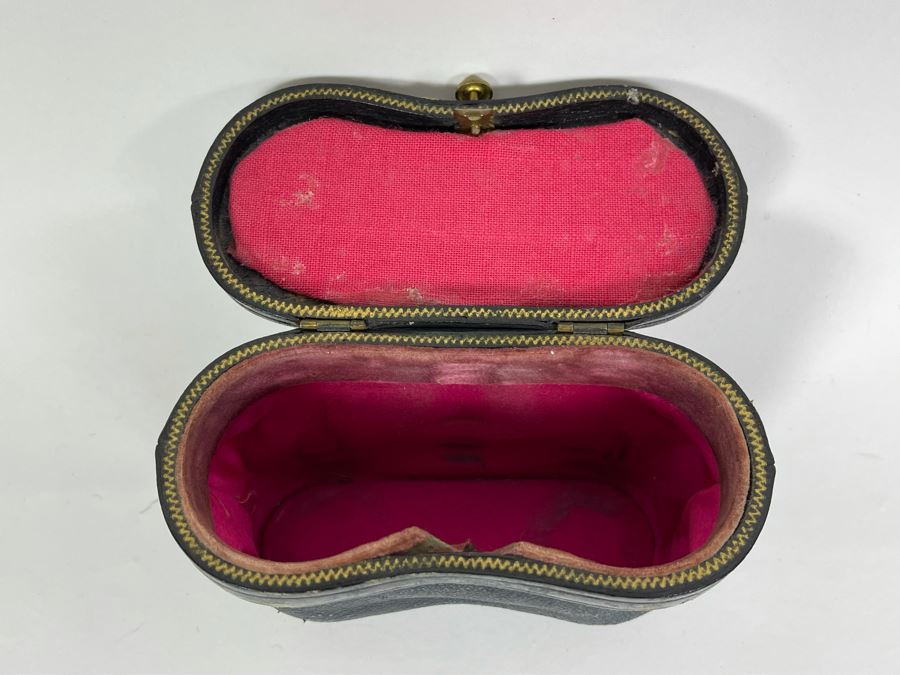 Vintage Brass Mother Of Pearl LeMaire Paris Opera Glasses With Case [Photo 10]