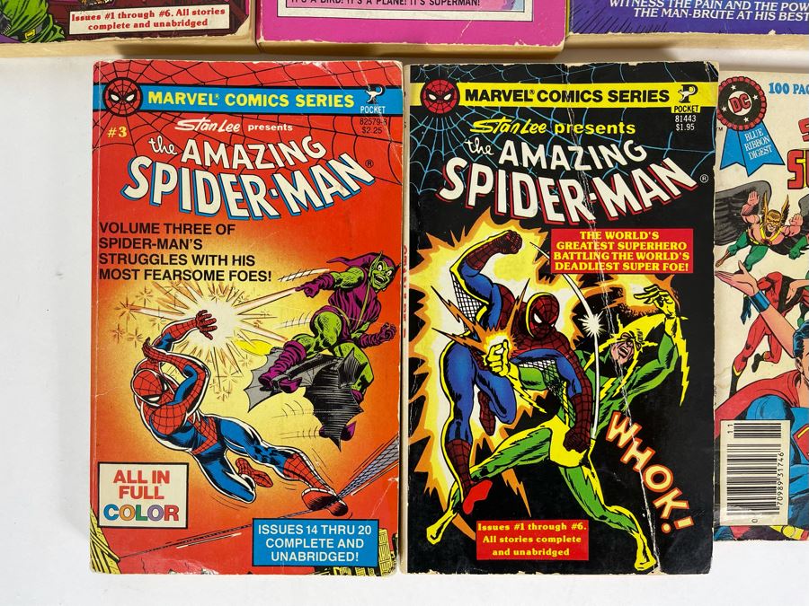(11) Paperback Marvel / DC Comic Books Spider-Man, Hulk, Doctor Strange, Superman, Fantastic Four [Photo 6]