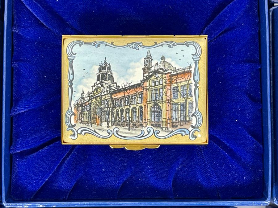 Six Halcyon Days Enamel Boxes With Original Boxes Including Limited Edition Bilston Enamel The Victoria & Albert Museum Box 148 Of 350 [Photo 4]