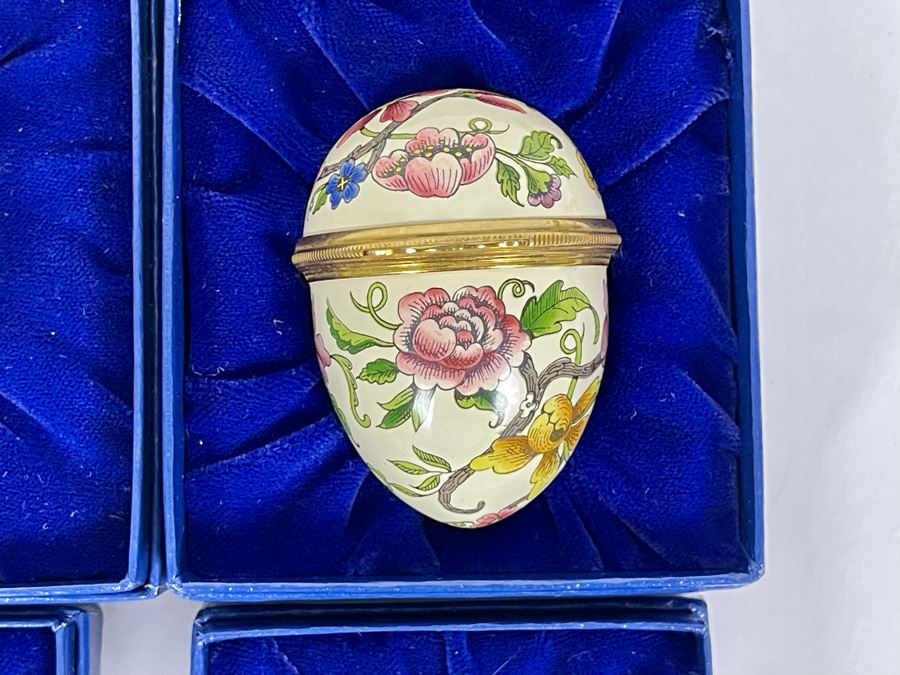 Six Halcyon Days Enamel Boxes With Original Boxes Including Limited Edition Bilston Enamel The Victoria & Albert Museum Box 148 Of 350 [Photo 5]
