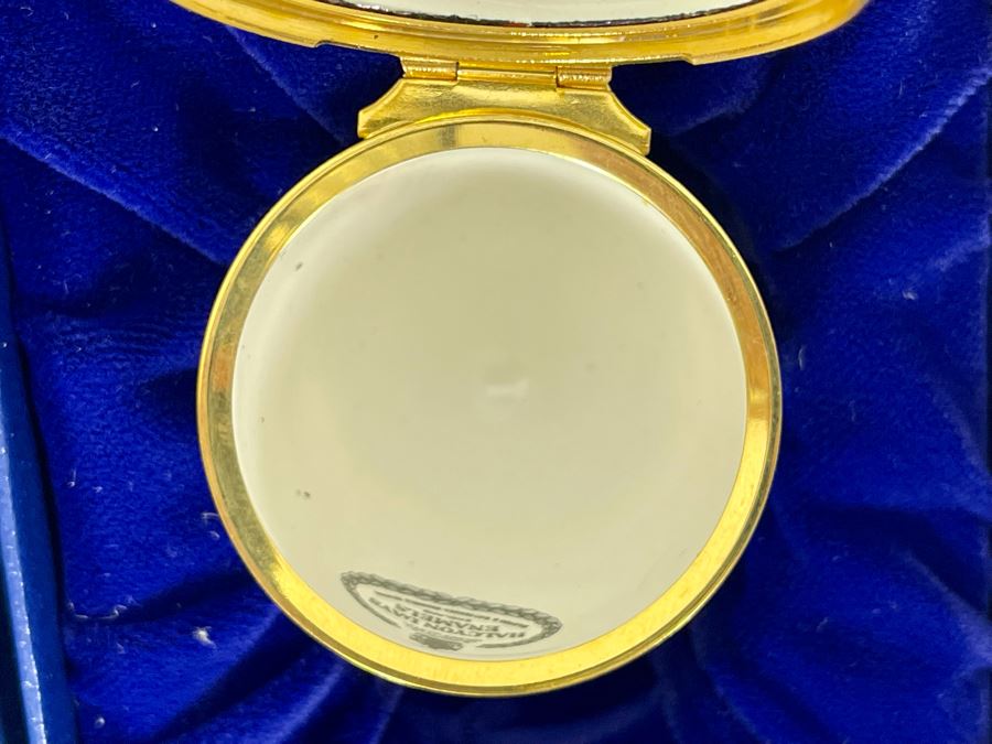Six Halcyon Days Enamel Boxes With Original Boxes Including Limited Edition Bilston Enamel The Victoria & Albert Museum Box 148 Of 350 [Photo 13]