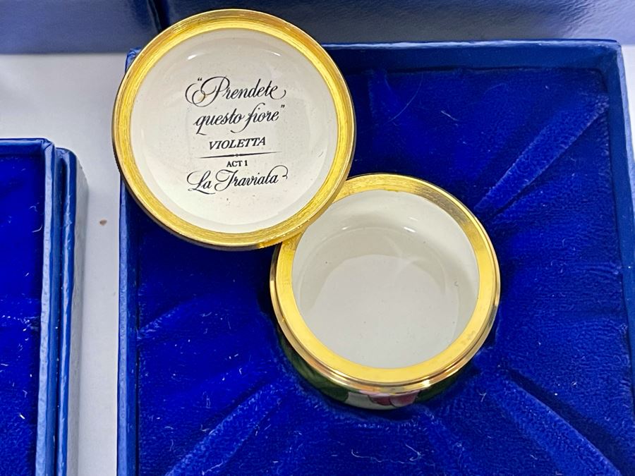 Six Halcyon Days Enamel Boxes With Original Boxes Including Limited Edition Bilston Enamel The Victoria & Albert Museum Box 148 Of 350 [Photo 17]