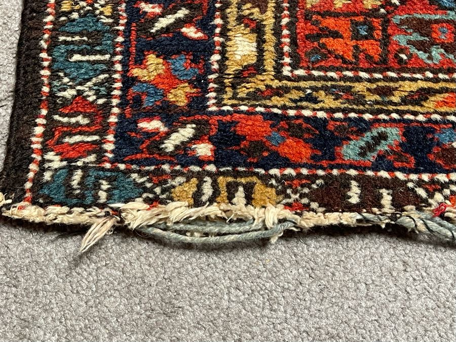 Vintage Hand Woven Wool Rug Some Damage To One End Of Rug 28 X 48 [Photo 5]