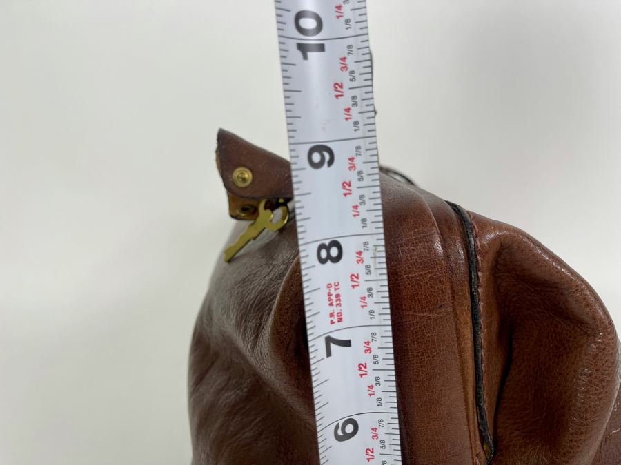 Leather Doctors Bag With Key 14.5W X 7D X 8.5H [Photo 14]