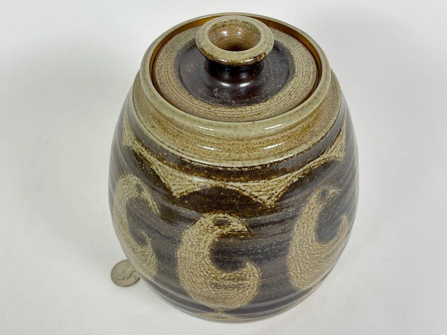 Mid-Century Pottery Jar With Lid Signed Darrah 7W X 9H [Photo 5]