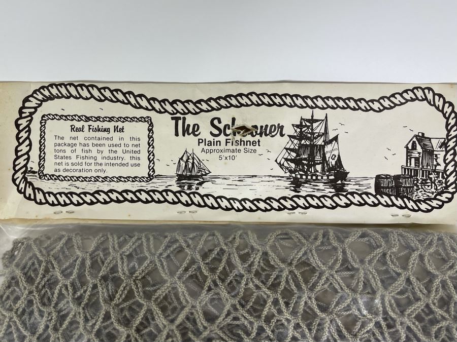 Vintage New Old Stock Fish Net / Ocean Treasures Decor [Photo 5]