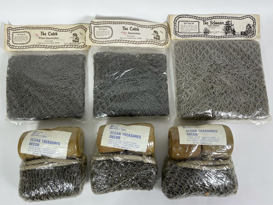 Vintage New Old Stock Fish Net / Ocean Treasures Decor [Photo 2]