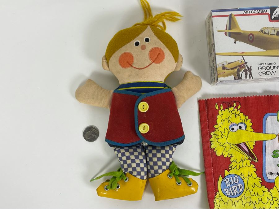 Vintage Dapper Dan Teaching Doll, New Coca-Cola Playing Cards, New Model Airplane, Sesame Street Cloth Book And New Walt Disney Character Balloons [Photo 7]