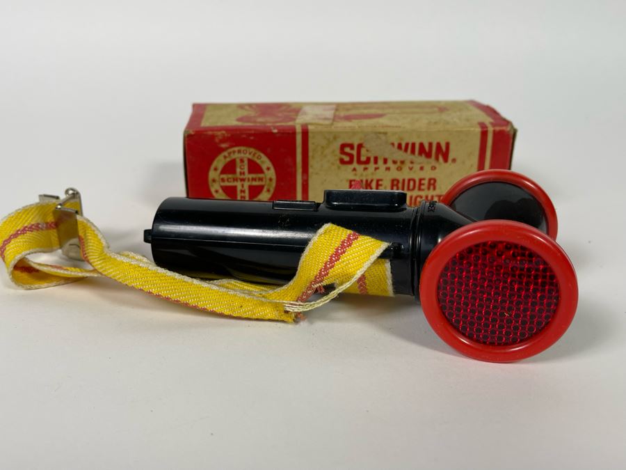 Vintage 1974 Schwinn Bike Rider Safety Light Part No 05 816 [Photo 3]