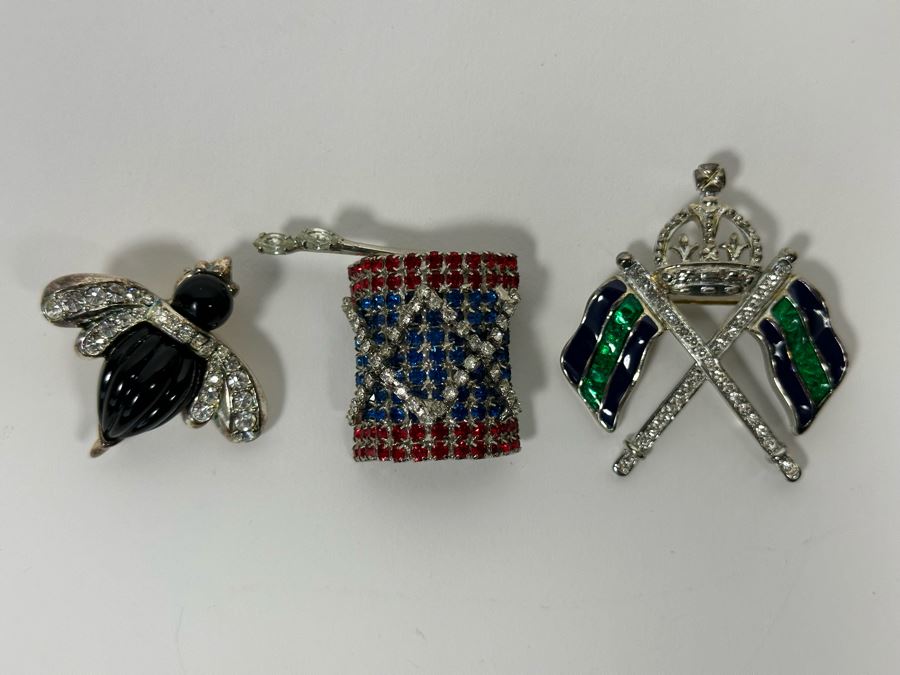 Costume Jewelry Lot Including Bauer Drum And Carolee Flags [Photo 4]
