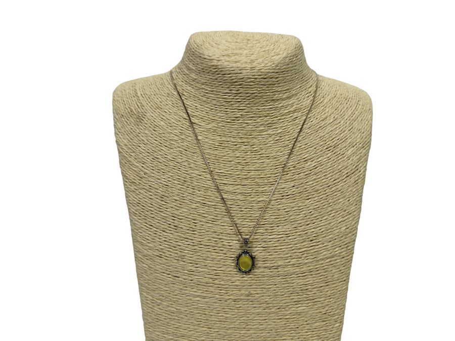 Sterling Silver Pendant With 18' Sterling Chain And Matching Sterling Earrings 7.7g [Photo 3]