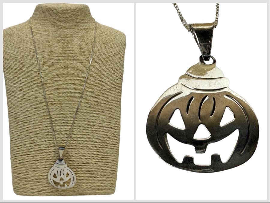Sterling Silver Jack-O'-Lantern Pendant With Sterling 24' Chain 7.3g [Photo 1]