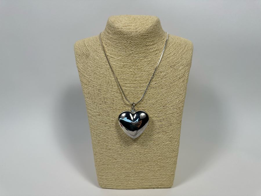 Large Sterling Silver Heart Pendant With Sterling 17' Chain Necklace 35.1g [Photo 2]