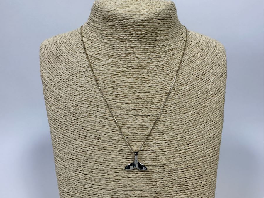 Sterling Silver Whale Tail Pendant With 18' Sterling Chain Necklace 2.9g [Photo 4]