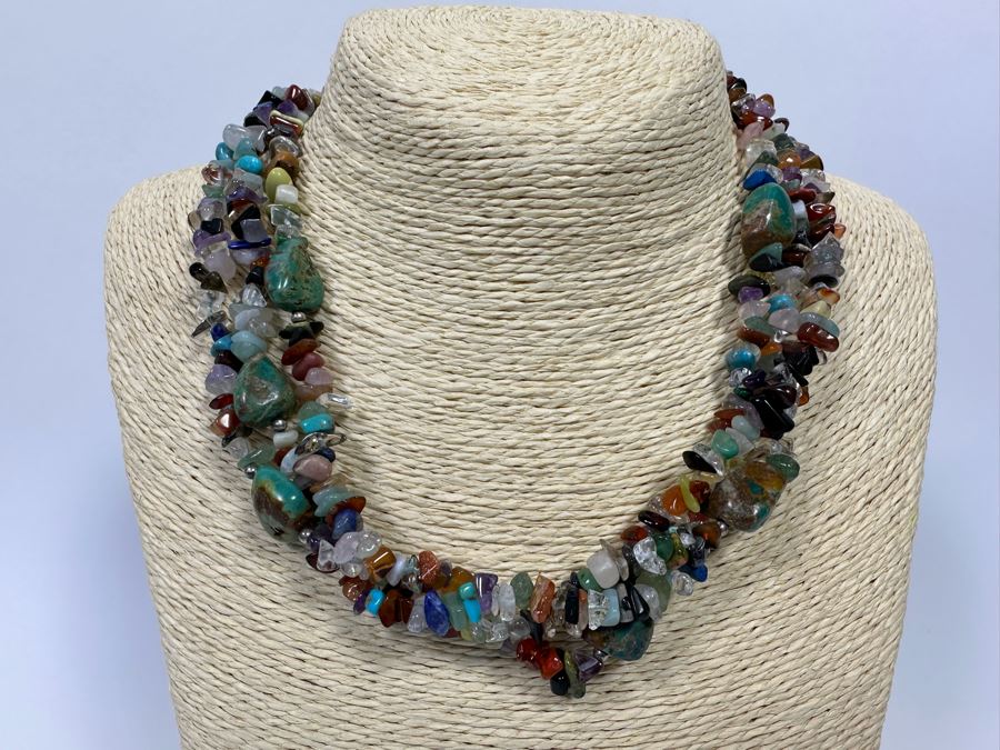 Mulit-Strand Multi-Stone Necklace [Photo 4]