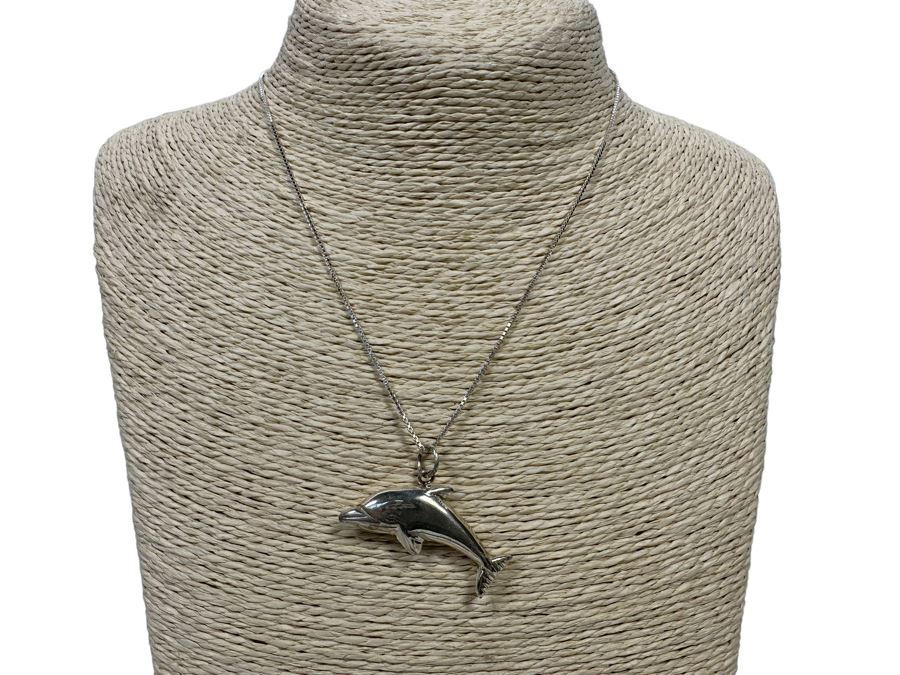 Sterling Silver Dolphine Pendant With Sterling Chain, Sterling Dolphin Earrings And Sterling Shell Earrings [Photo 2]