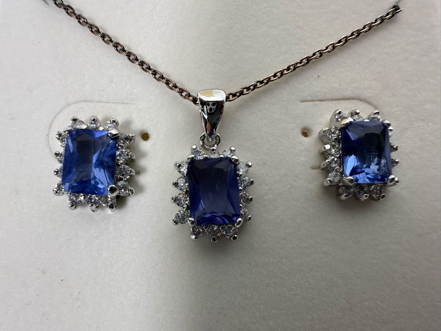 Sterling Silver Pendant With Sterling Chain Necklace [Photo 2]