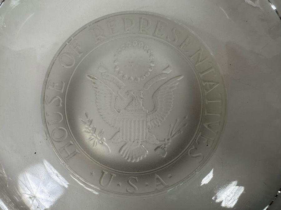 Large Glass United States House Of Representatives Ashtray 10R [Photo 2]