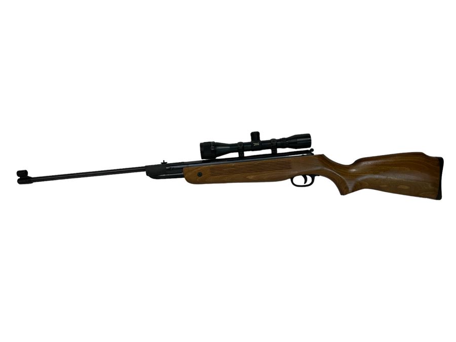 Collectible Winchester Model 1000X Pellet Rifle Daisy Outdoor Products .177 Caliber Made In Turkey With Wooden Stock And BSA Air Rifle Scope 45L