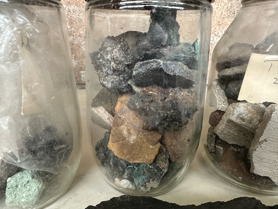 Collection Of Mined Minerals, Rocks, Tumbled Stones And Gold Flakes From Various Mines And Sites Including Dawson City Yukon, Tumco Gold Mine & Little Bodie Mine - See Photos [Photo 17]