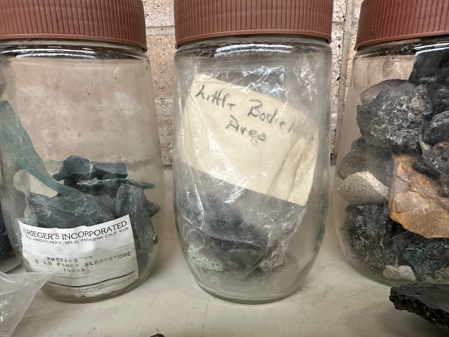 Collection Of Mined Minerals, Rocks, Tumbled Stones And Gold Flakes From Various Mines And Sites Including Dawson City Yukon, Tumco Gold Mine & Little Bodie Mine - See Photos [Photo 9]