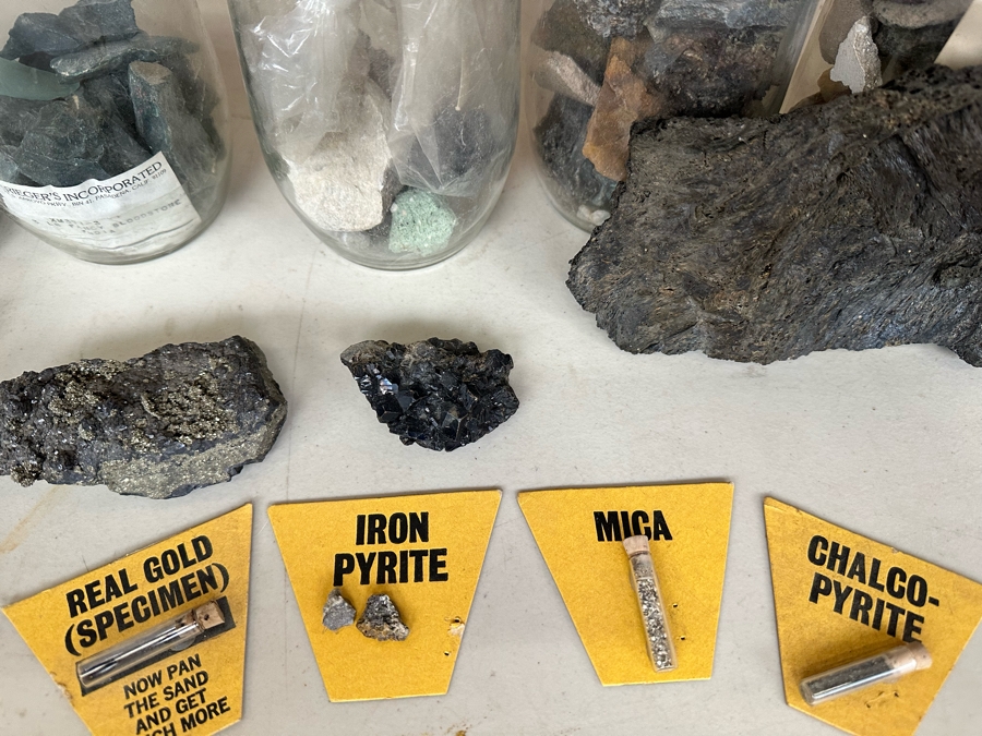 Collection Of Mined Minerals, Rocks, Tumbled Stones And Gold Flakes From Various Mines And Sites Including Dawson City Yukon, Tumco Gold Mine & Little Bodie Mine - See Photos [Photo 43]