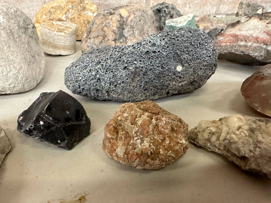 Collection Of Mined Minerals & Rocks From Various Mines And Sites - See Photos [Photo 6]