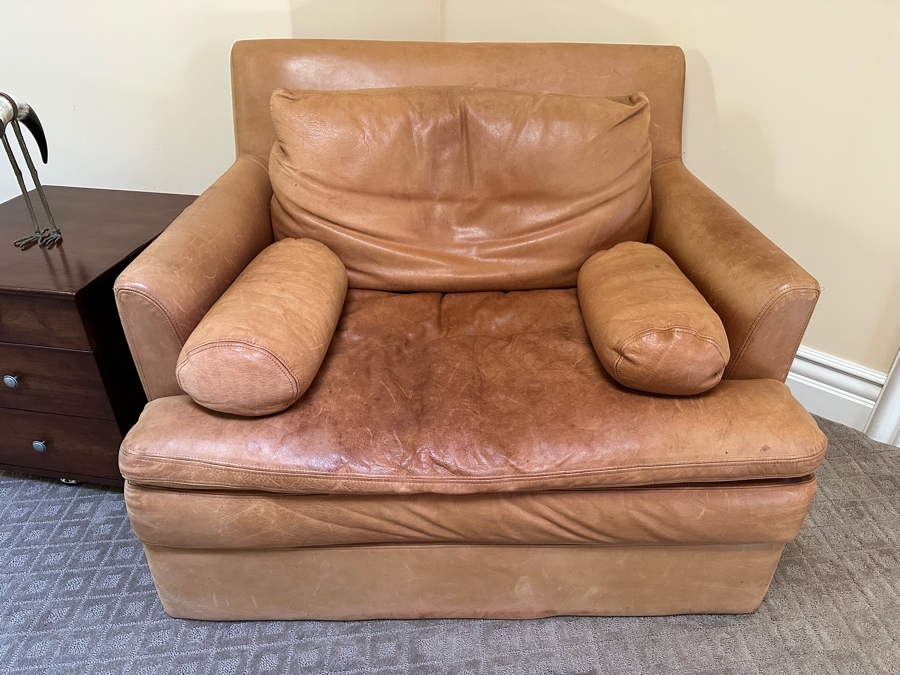 Leather Armchair 45W X 40D X 36H [Photo 2]