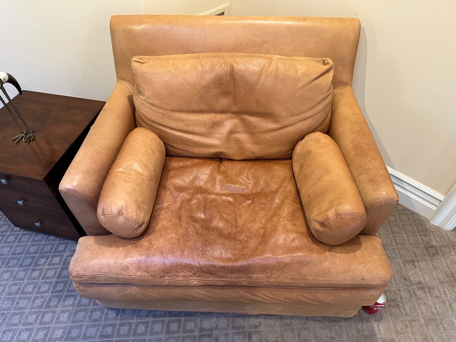 Leather Armchair 45W X 40D X 36H [Photo 6]