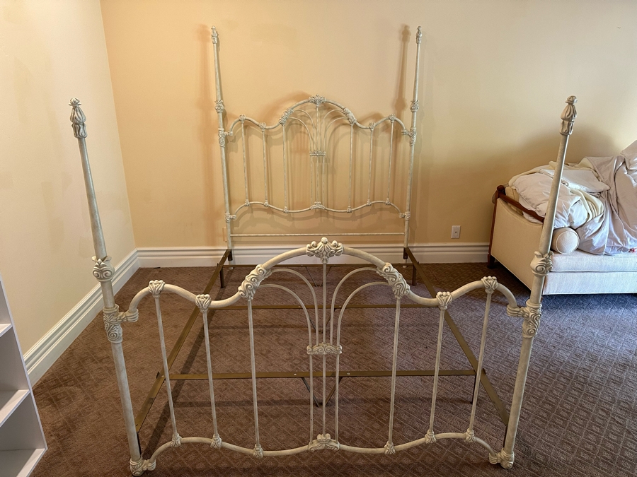 Cast Iron Queen Bed Frame 60W X 73.5H [Photo 3]