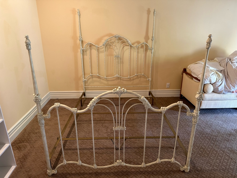 Cast Iron Queen Bed Frame 60W X 73.5H [Photo 2]
