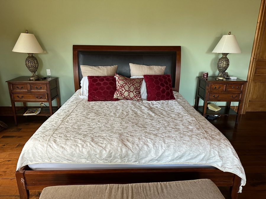 Pair Of Wooden Nightstands (One Handle Is Missing) 29.5W X 16.5D X 32.5H [Photo 7]