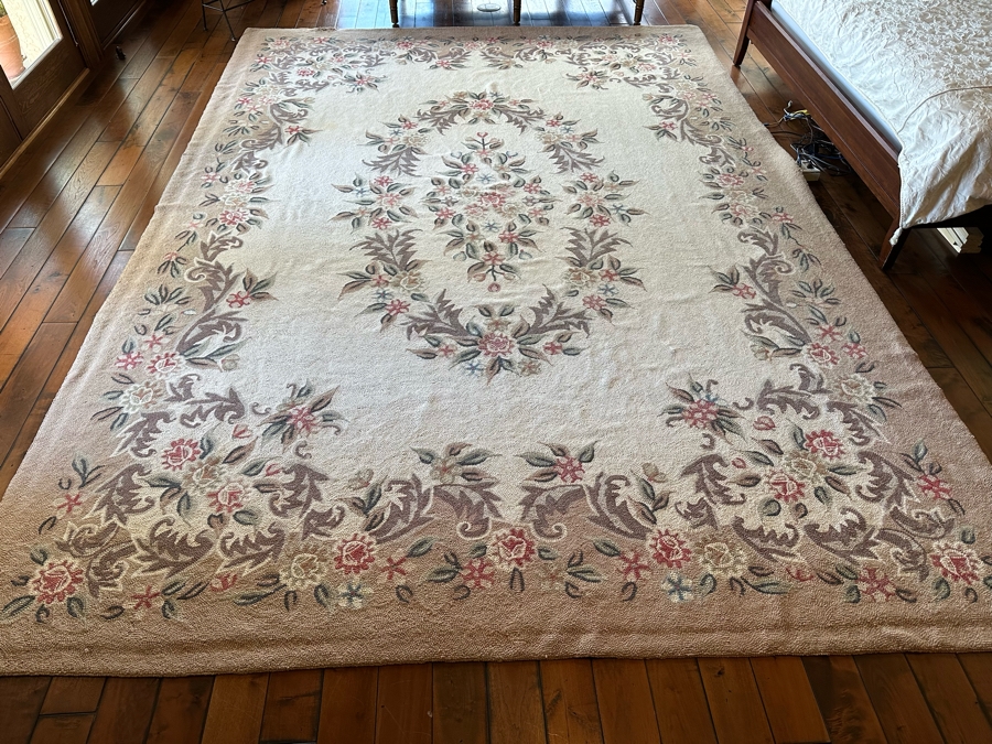 Hooked Area Rug (One Side Has A Tear And Needs Repair - See Photos) 114 X 160 [Photo 3]
