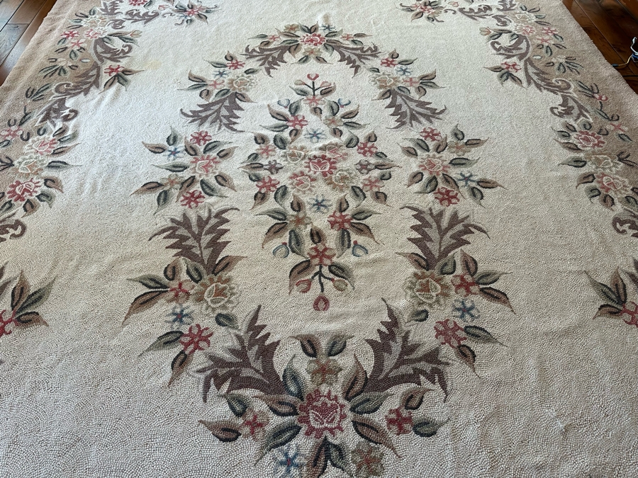 Hooked Area Rug (One Side Has A Tear And Needs Repair - See Photos) 114 X 160 [Photo 6]