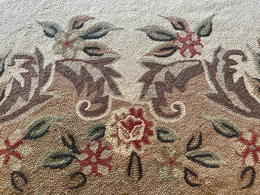 Hooked Area Rug (One Side Has A Tear And Needs Repair - See Photos) 114 X 160 [Photo 5]