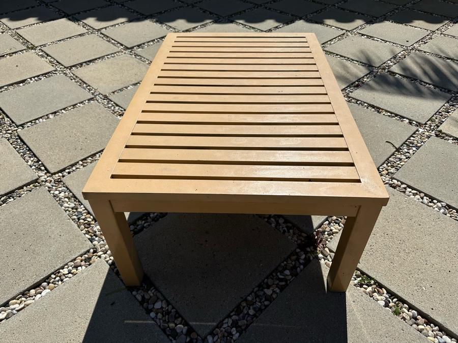 Aluminum Outdoor Coffee Table 43W X 28D X 17H [Photo 3]