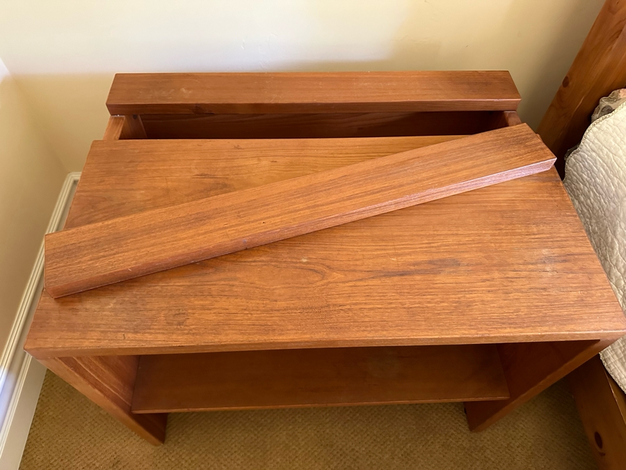 Danish Veneer Side Table With Shelf [Photo 5]