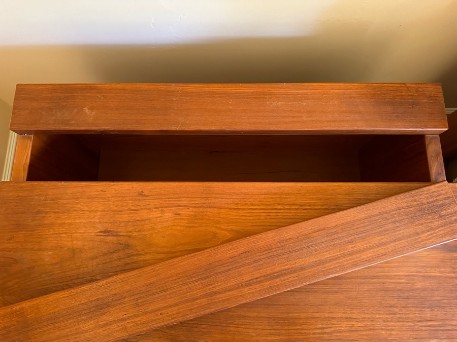 Danish Veneer Side Table With Shelf [Photo 6]