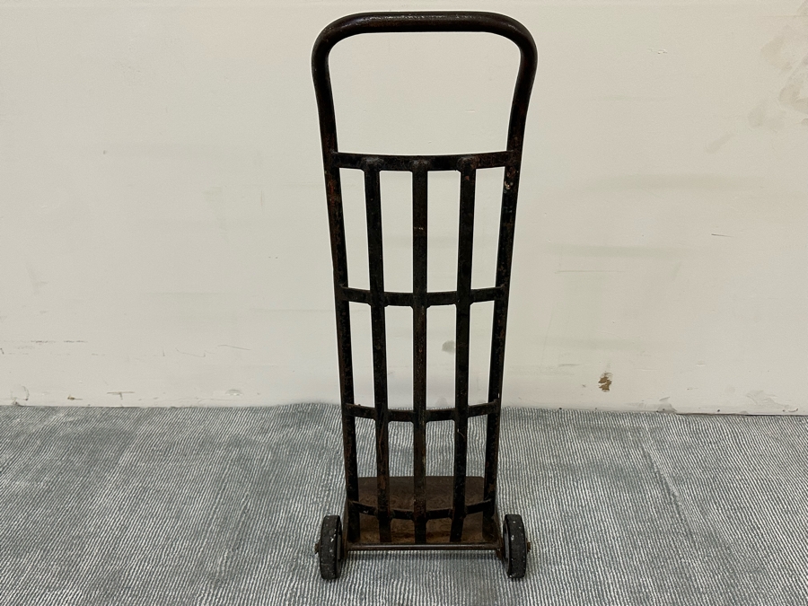 Industrial Dolly 16.5W X 14.5D X 43H [Photo 4]