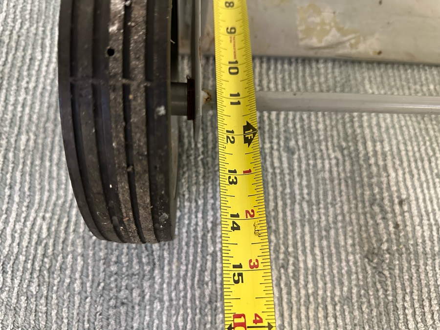 Milwaukee Dolly Model 46151 16.5W X 14.5D X 42H [Photo 6]