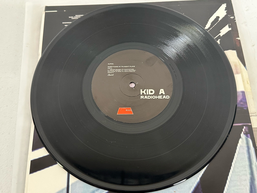 Radiohead Kid A Gatefold 2-Record Vinyl Records [Photo 7]