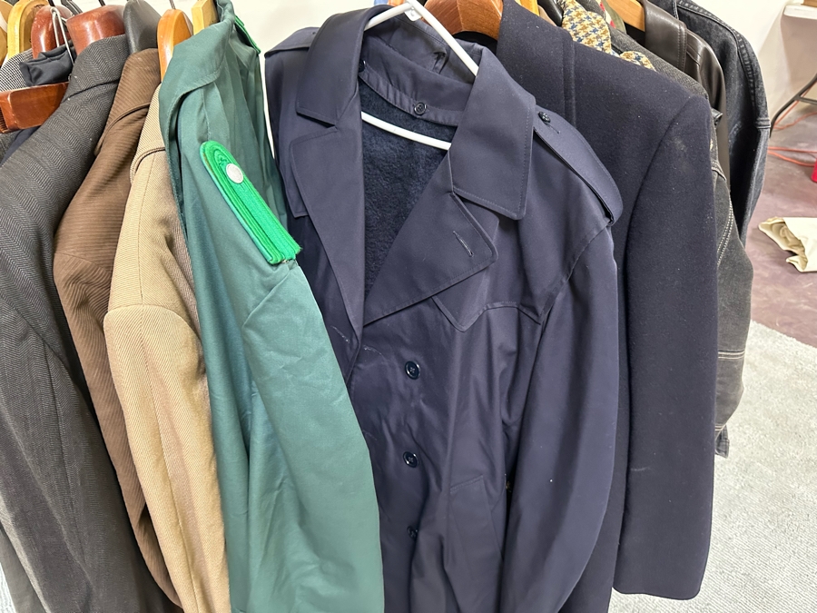 Men's Designer Clothes Lot Including Jackets, Shirts, Hawaiian Shirts And Dress Pants With Brands From Bruno Magli, Hugo Boss, Ralph Lauren - See Photos (Does Not Include Chrome Rack) [Photo 35]