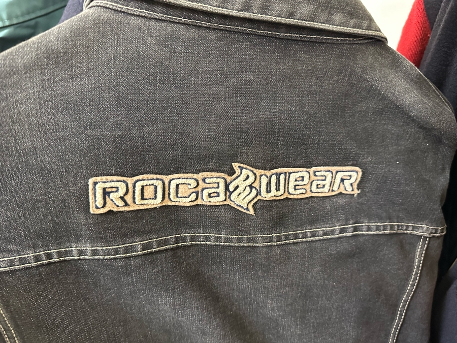 Men's Designer Clothes Lot Including Jackets, Shirts, Hawaiian Shirts And Dress Pants With Brands From Bruno Magli, Hugo Boss, Ralph Lauren - See Photos (Does Not Include Chrome Rack) [Photo 11]