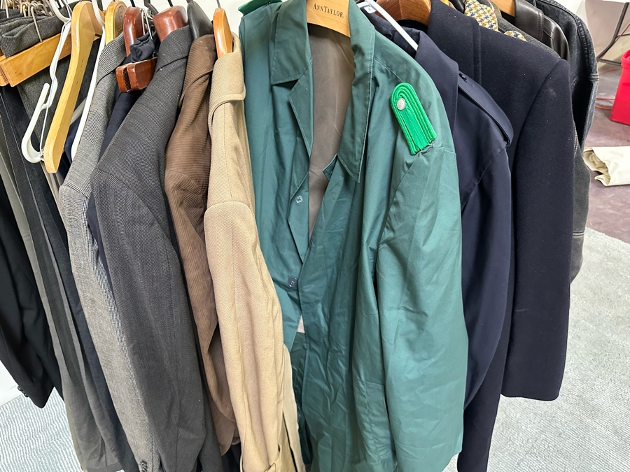 Men's Designer Clothes Lot Including Jackets, Shirts, Hawaiian Shirts And Dress Pants With Brands From Bruno Magli, Hugo Boss, Ralph Lauren - See Photos (Does Not Include Chrome Rack) [Photo 36]