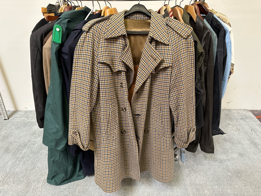 Men's Designer Clothes Lot Including Jackets, Shirts, Hawaiian Shirts And Dress Pants With Brands From Bruno Magli, Hugo Boss, Ralph Lauren - See Photos (Does Not Include Chrome Rack) [Photo 8]