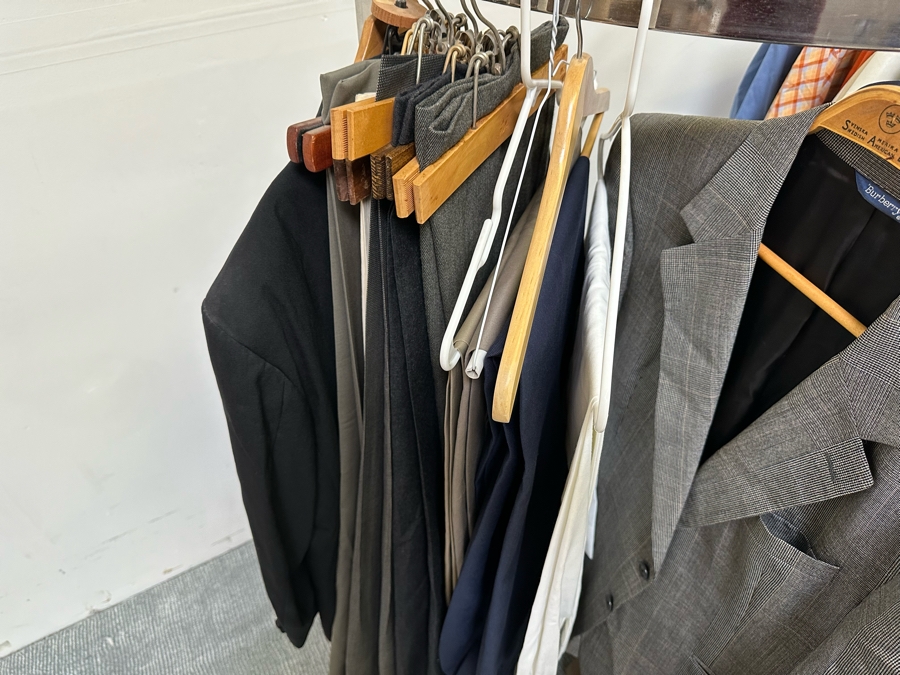Men's Designer Clothes Lot Including Jackets, Shirts, Hawaiian Shirts And Dress Pants With Brands From Bruno Magli, Hugo Boss, Ralph Lauren - See Photos (Does Not Include Chrome Rack) [Photo 43]