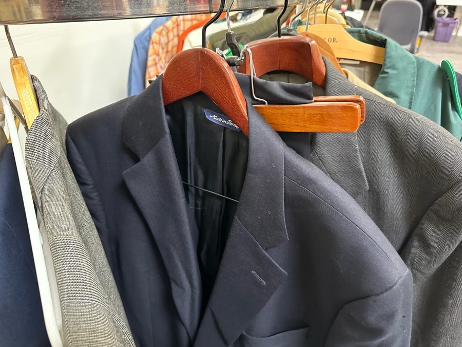 Men's Designer Clothes Lot Including Jackets, Shirts, Hawaiian Shirts And Dress Pants With Brands From Bruno Magli, Hugo Boss, Ralph Lauren - See Photos (Does Not Include Chrome Rack) [Photo 41]