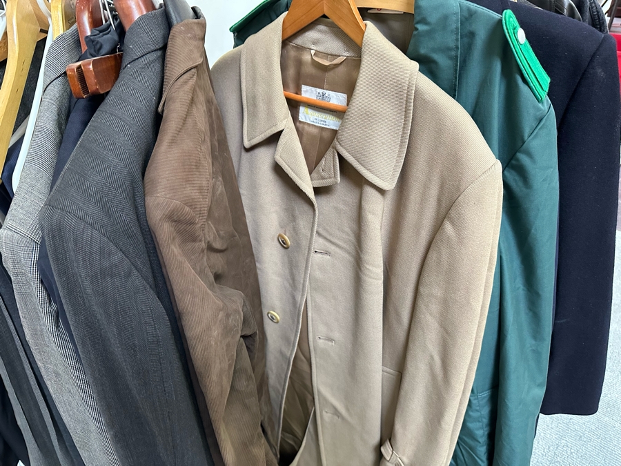 Men's Designer Clothes Lot Including Jackets, Shirts, Hawaiian Shirts And Dress Pants With Brands From Bruno Magli, Hugo Boss, Ralph Lauren - See Photos (Does Not Include Chrome Rack) [Photo 38]