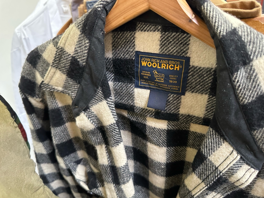 Men's Clothes Lot Including Jackets, Vests, Pants - See Photos (Does Not Include Chrome Rack) [Photo 22]